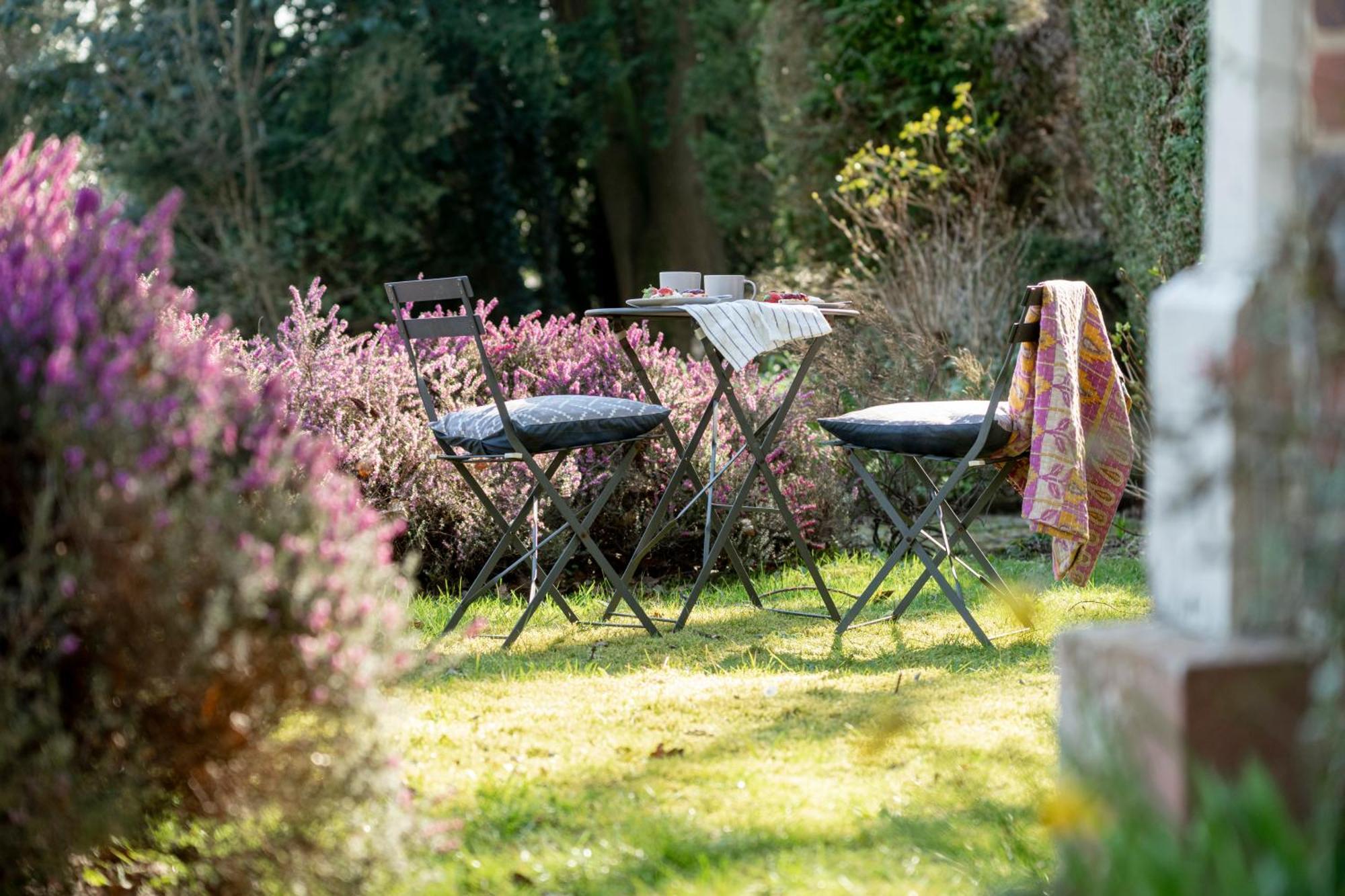 Old Mill Lodge By Huluki Sussex Stays Hurstpierpoint Екстериор снимка